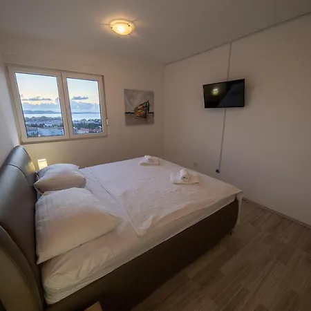 City&sea View 2br 4+2 Appartement *