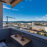 City&sea View 2br 4+2 Apartamento