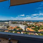 Apartamento City&sea View 2br 4+2 Zadar