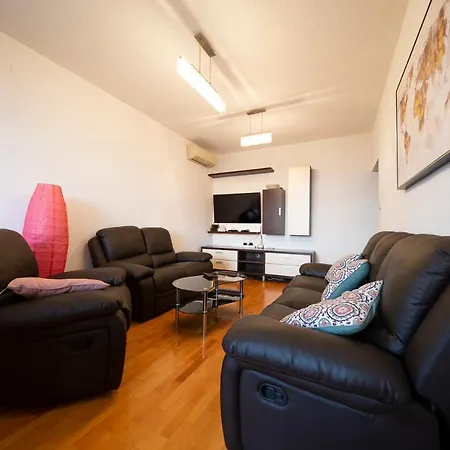 Apartment City&sea View 2br 4+2