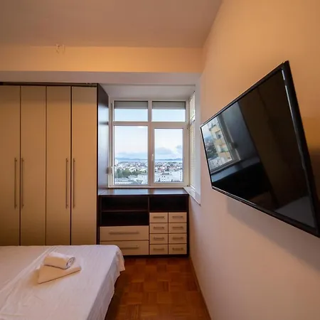 City&sea View 2br 4+2 *