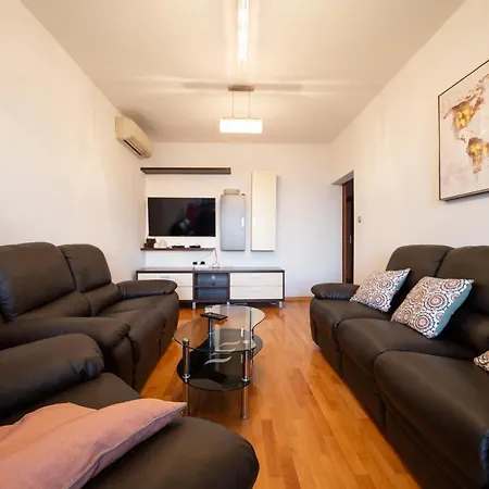 City&sea View 2br 4+2 Apartment Zadar