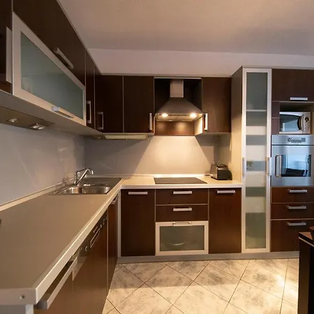 דירה City&sea View 2br 4+2