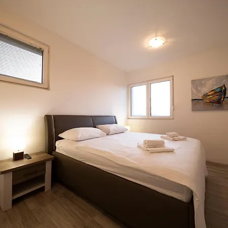 דירה City&sea View 2br 4+2