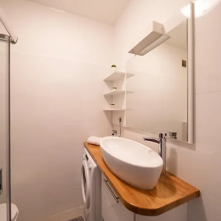 City&sea View 2br 4+2 * Задар