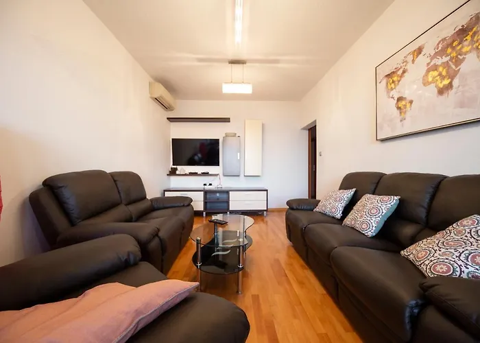 City&sea View 2br 4+2 公寓 扎达尔